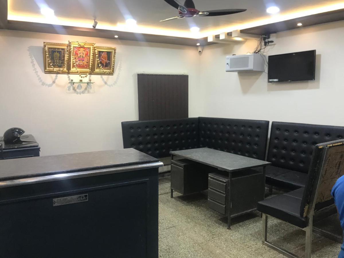 Shri Vasant Lodge Хубли Экстерьер фото