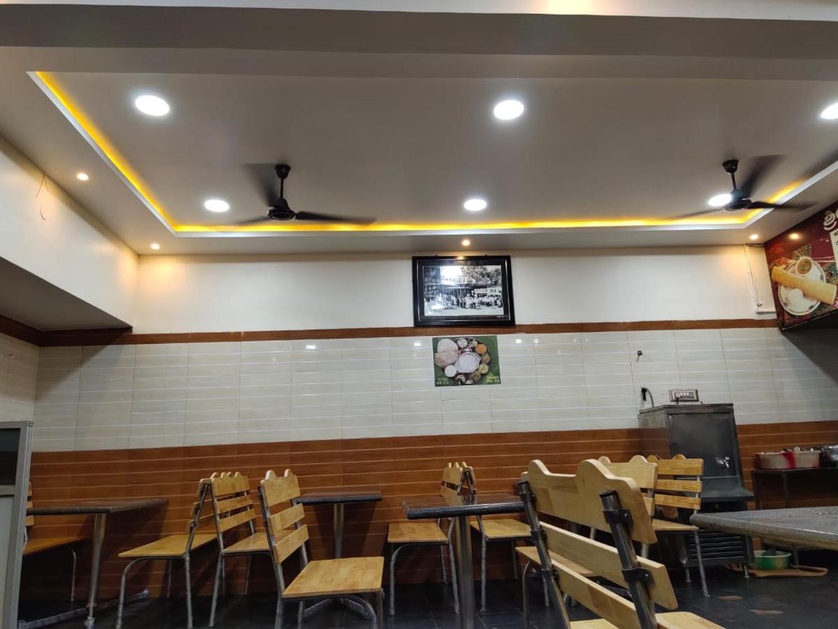 Shri Vasant Lodge Хубли Экстерьер фото